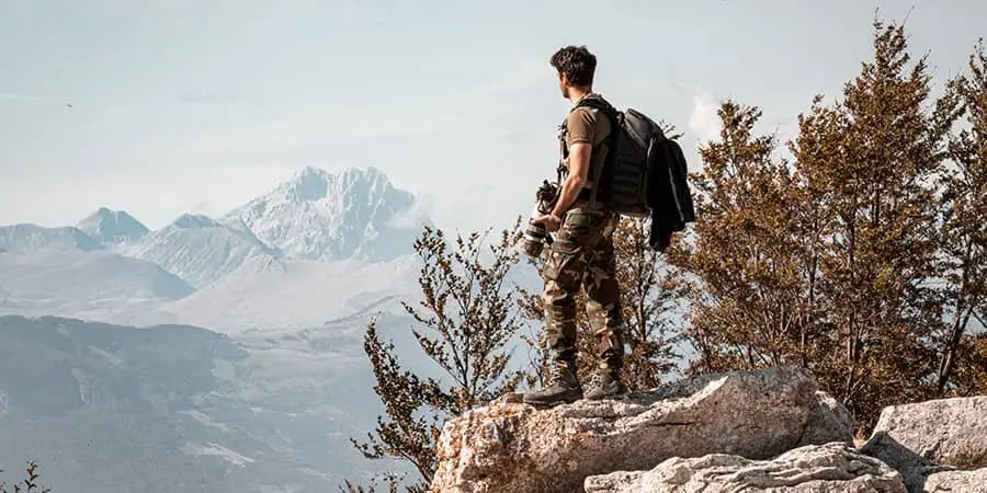 ADVENTURER'S SURVIVAL GUIDE IN THE WILD