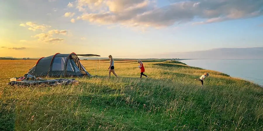 CAMPING WITH KIDS: TIPS AND THINGS TO KNOW