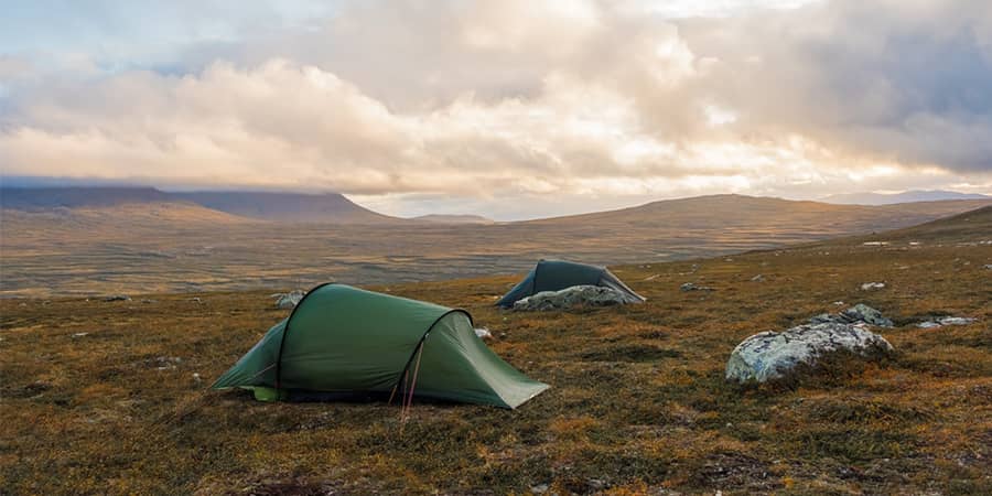 THE IMPORTANCE OF USING GUYLINES AND STAKES WHILE CAMPING