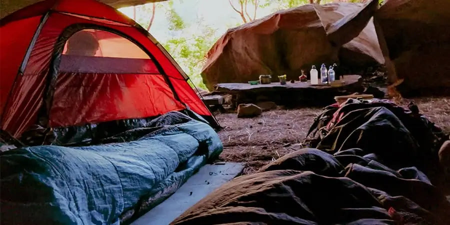 TOP 6 REASONS SLEEPING BAGS SHOULD BE ON YOUR CAMPING LIST
